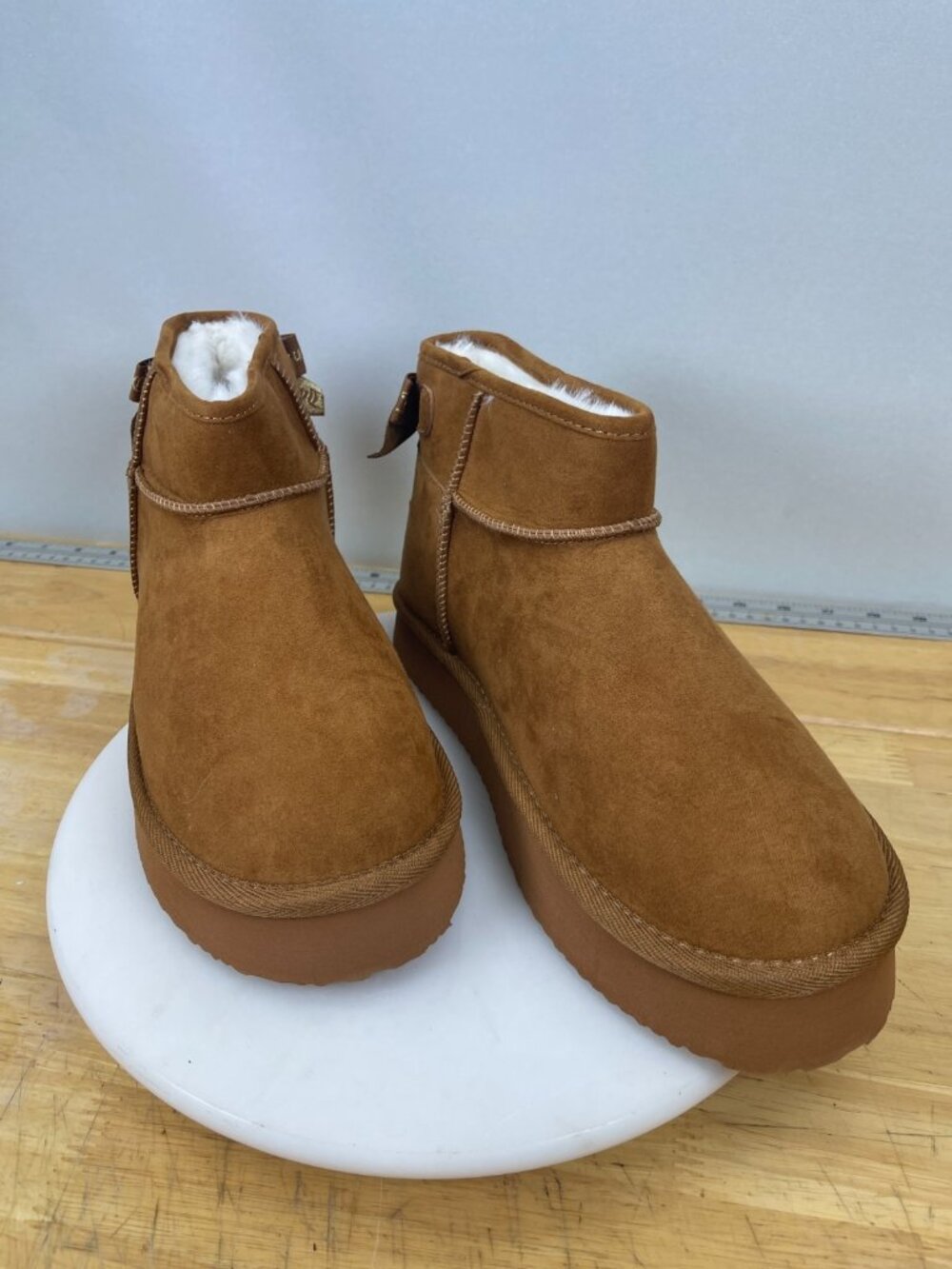 Juicy Couture JC-Olden Cognac Micro Faux Fur Ankle Boots Women 10